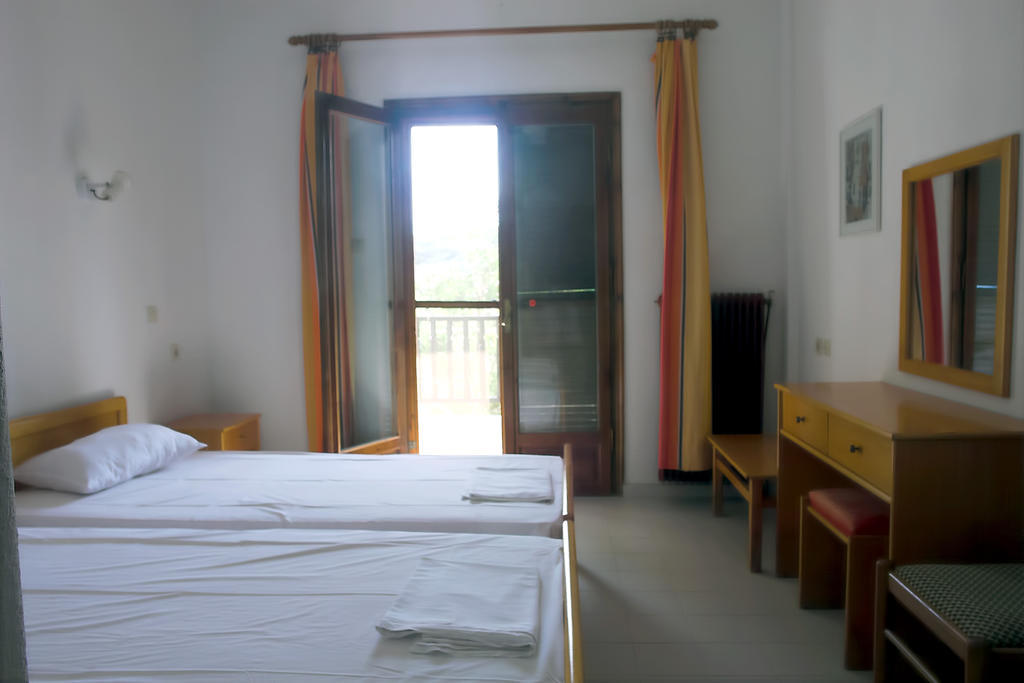 Art Hotel Panorama Pirgadíkia Szoba fotó