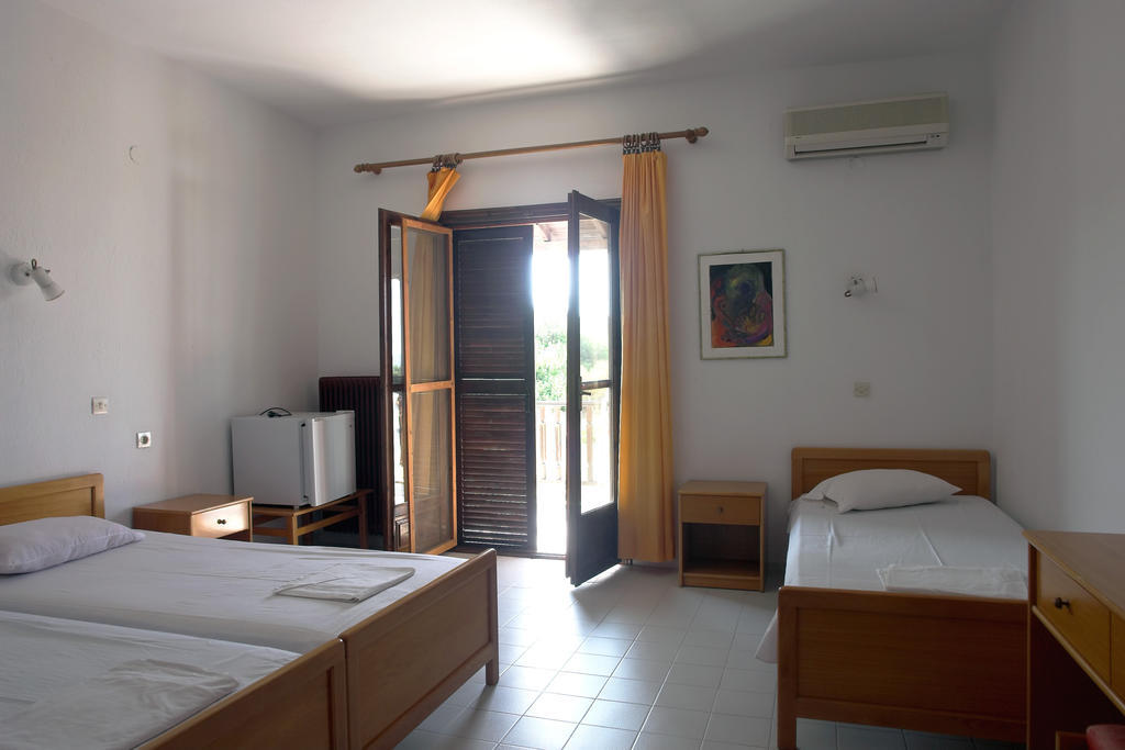 Art Hotel Panorama Pirgadíkia Szoba fotó